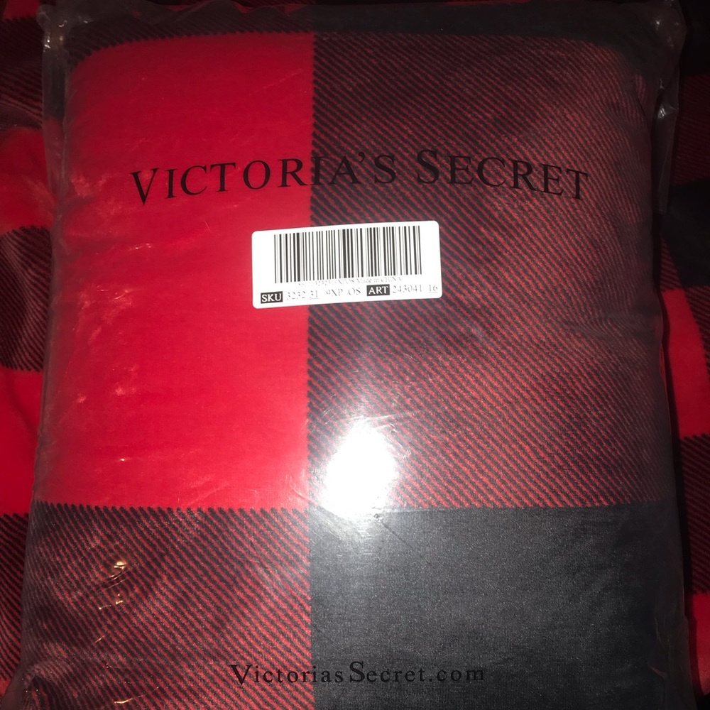 VS PINK SHERPA